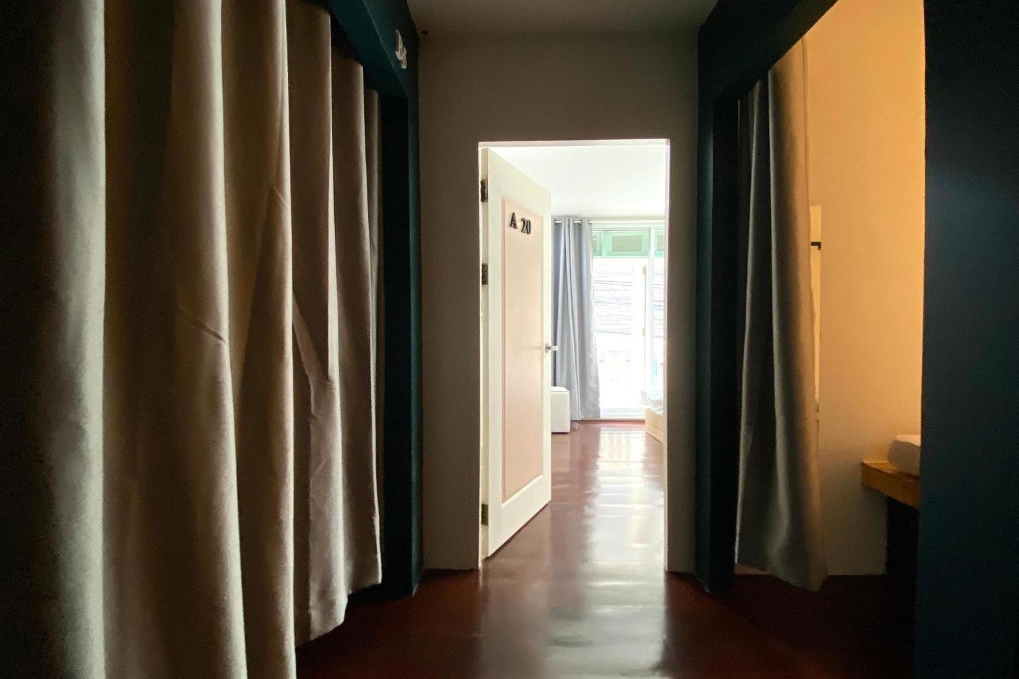 Forgotten Hostel Silom 曼谷 外观 照片